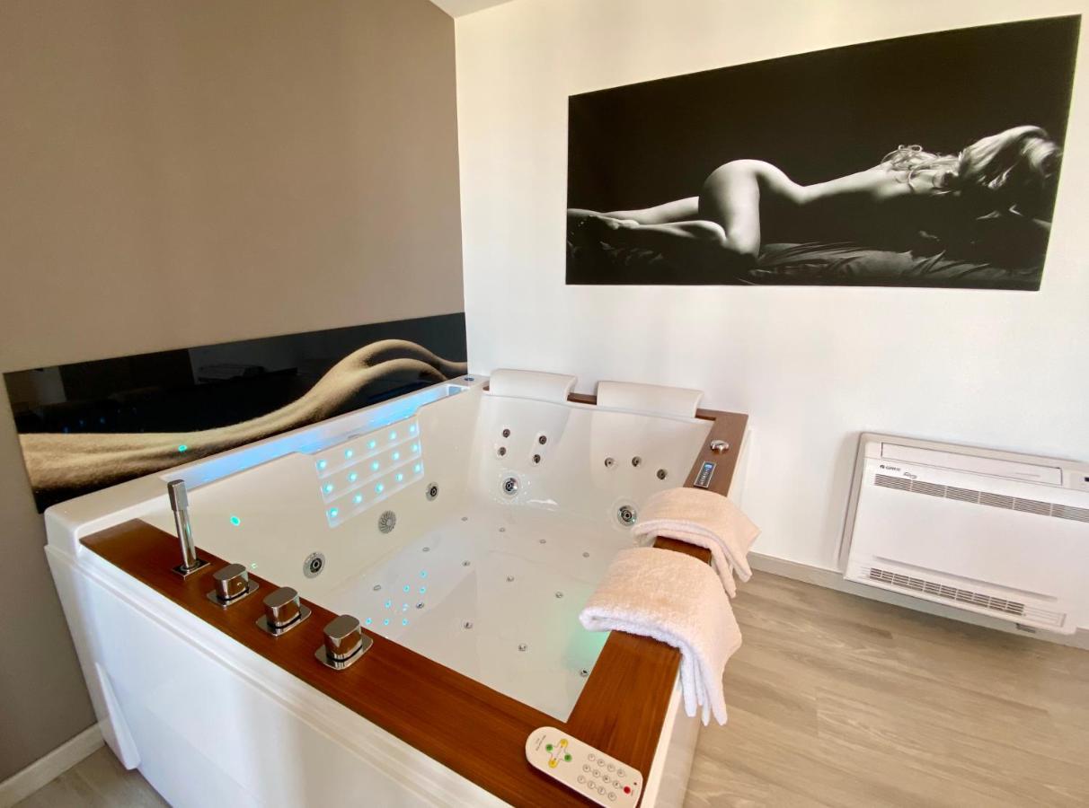 La Vague Tendresse - Vue Mer - Jacuzzi & Sauna Le Tréport Exterior photo